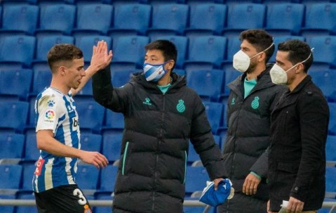 开云体育-武磊连续3场板凳难受重用 沪媒：转会窗口还有5天