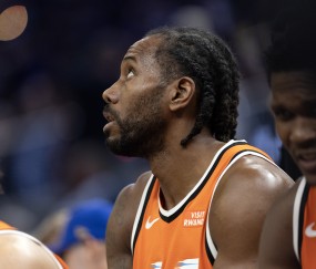 在线体育-20中15&amp;正负值+41！解说：小卡的表现像写好的程序一样精密又高效